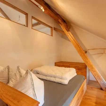 Ab 1 Pers Hexenburgbeidresden Mit Fasssauna 2-geschossige Galeriewohnung Mit Whirlpool, Balkon, Kamin - Naehe Saechsische Schweiz Dresden Apartment *