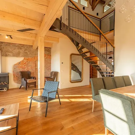 Ab 1 Pers Hexenburgbeidresden Mit Fasssauna 2-geschossige Galeriewohnung Mit Whirlpool, Balkon, Kamin - Naehe Saechsische Schweiz Dresden Apartment *