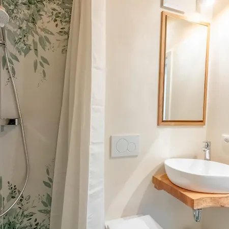 Edle Galeriewohnung Mit Kamin, Whirlwanne & Massagesessel - Fuer Kurzentschlossene