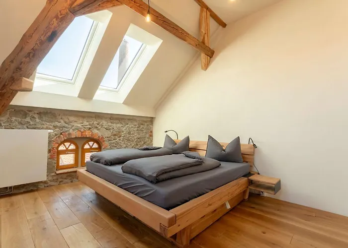 Ab 1 Pers Hexenburgbeidresden Mit Fasssauna 2-geschossige Galeriewohnung Mit Whirlpool, Balkon, Kamin - Naehe Saechsische Schweiz Dresden