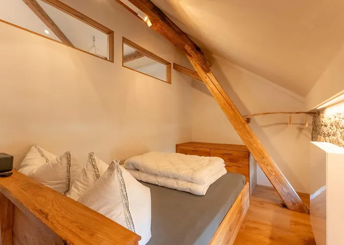 Ab 1 Pers Hexenburgbeidresden Mit Fasssauna 2-geschossige Galeriewohnung Mit Whirlpool, Balkon, Kamin - Naehe Saechsische Schweiz Dresden 公寓 *