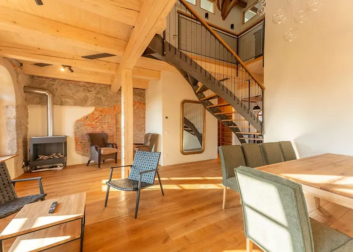 Ab 1 Pers Hexenburgbeidresden Mit Fasssauna 2-geschossige Galeriewohnung Mit Whirlpool, Balkon, Kamin - Naehe Saechsische Schweiz Dresden 公寓 *